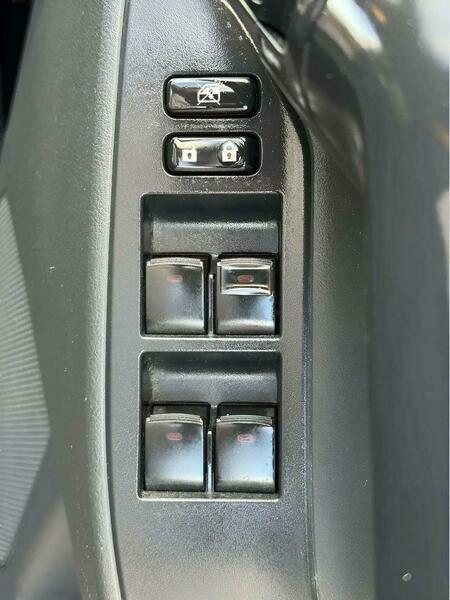 Toyota Verso 7-Seater Mpv Icon 1.8 #57