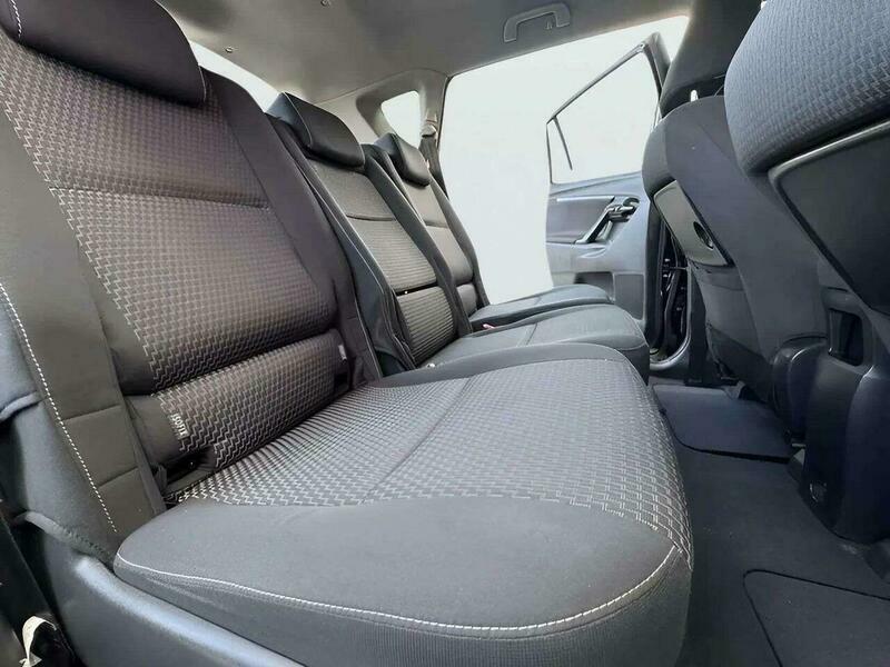 Toyota Verso 7-Seater Mpv Icon 1.8 #46