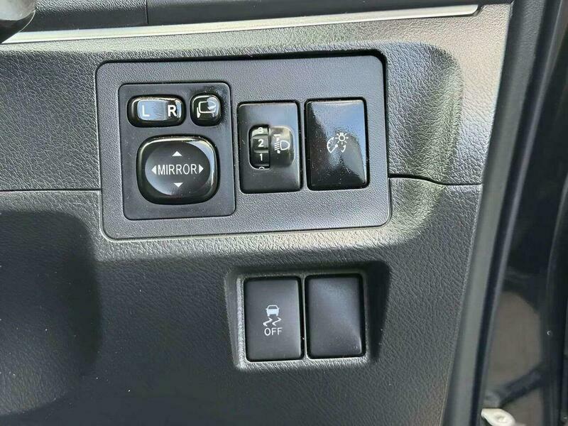 Toyota Verso 7-Seater Mpv Icon 1.8 #56