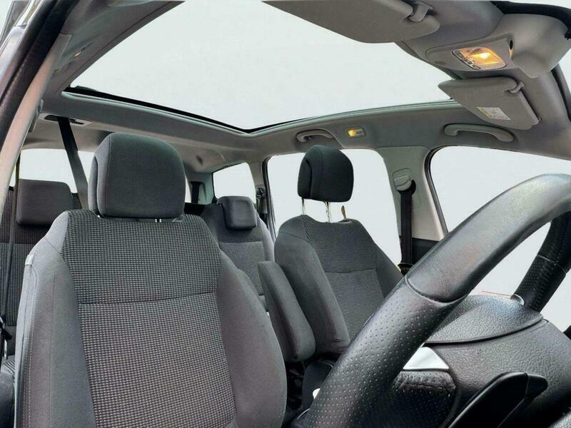 Peugeot 5008 1.6 Hdi Allure Euro 5 White #24