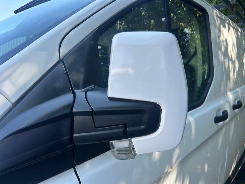 Ford Transit Custom 300 Leader P V LG70KDX White #3