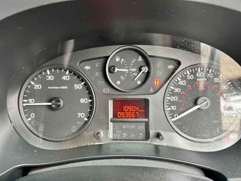 Peugeot Partner 2015 15 Hdi Silver #17