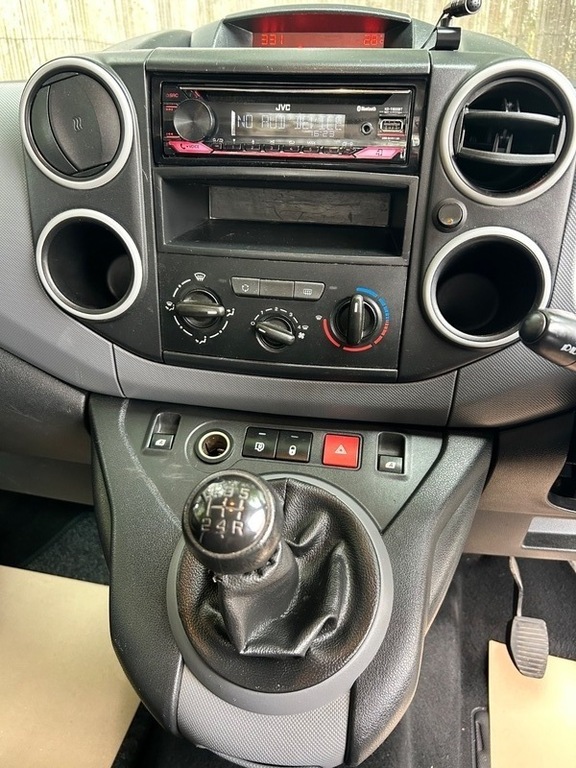 Peugeot Partner 2015 15 Hdi Silver #16