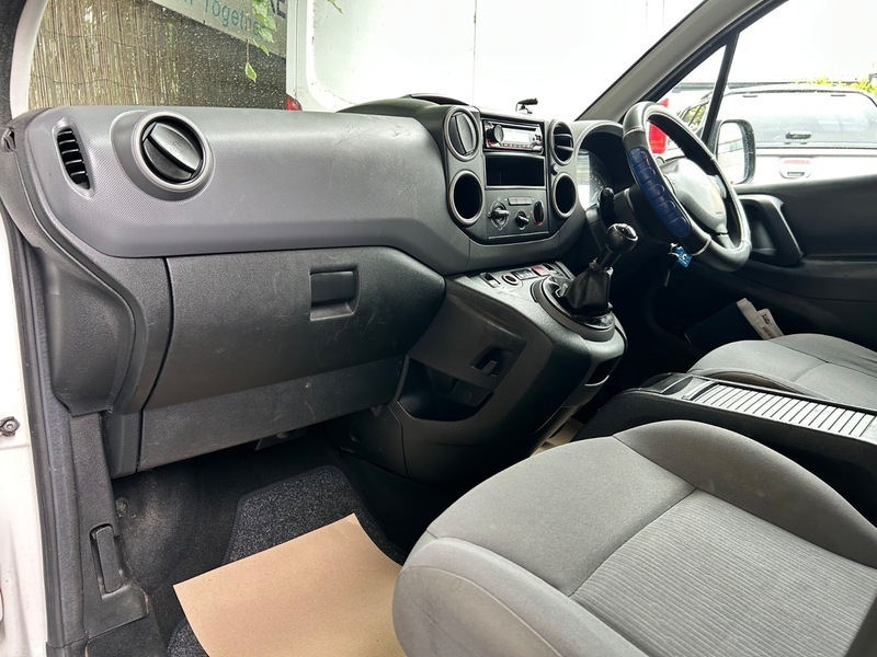 Peugeot Partner 2015 15 Hdi Silver #11