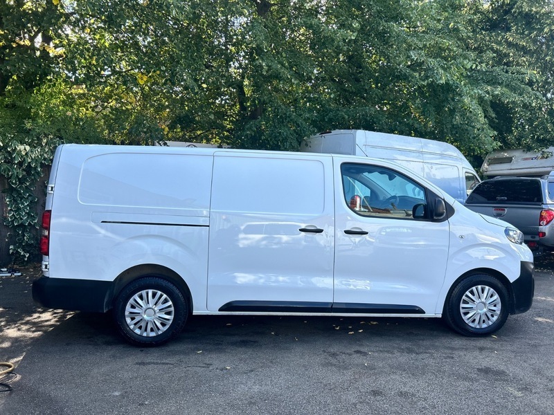 Peugeot Expert Bluehdi Professional Premium L2 White #2