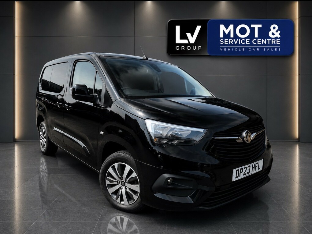 Vauxhall Combo 1.5 Turbo D 2300 Pro 2023 Black