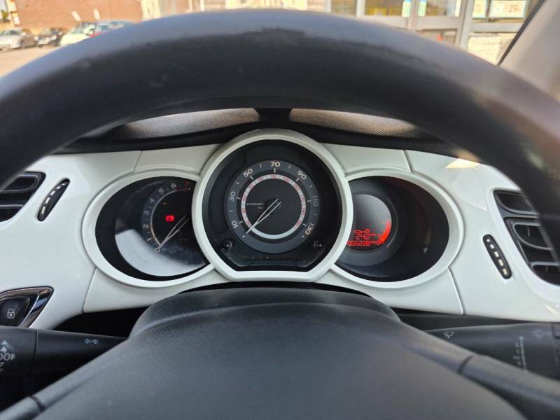 Citroen C3 Vtr Black #21
