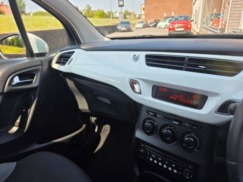 Citroen C3 Vtr Black #24