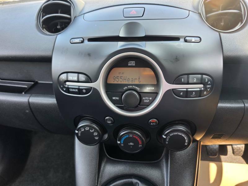 Mazda 2 Hatchback 1.3 Ts2 Euro 4 200808 Black #27