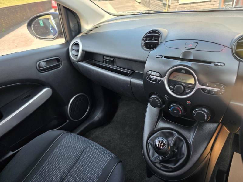 Mazda 2 Hatchback 1.3 Ts2 Euro 4 200808 Black #31