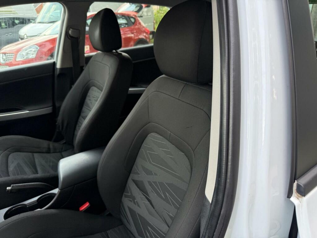 Kia Ceed Estate 1.6 Crdi Ecodynamics 2 Sportswagon Euro 5 White #21