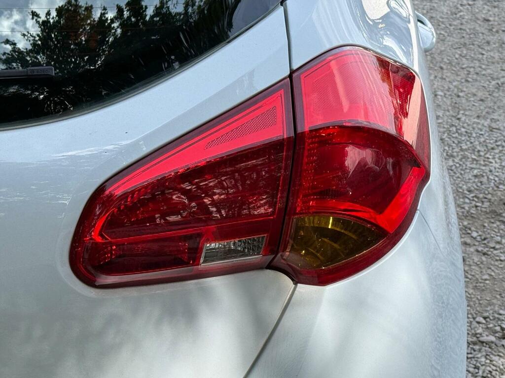 Kia Ceed Estate 1.6 Crdi Ecodynamics 2 Sportswagon Euro 5 White #13