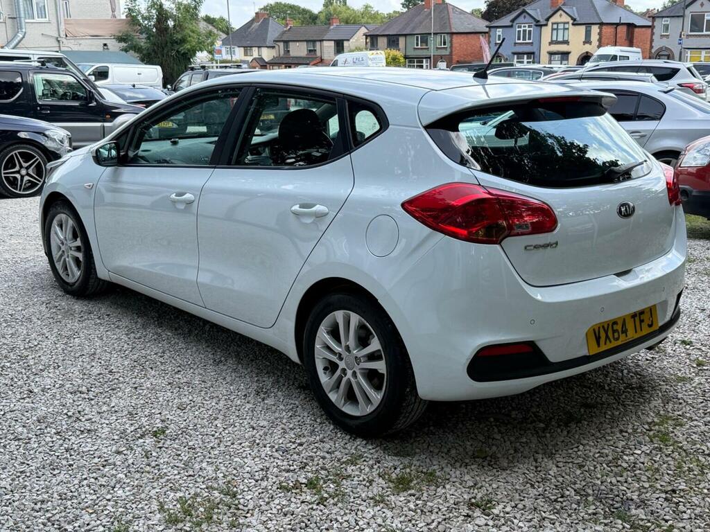 Kia Ceed Estate 1.6 Crdi Ecodynamics 2 Sportswagon Euro 5 White #16