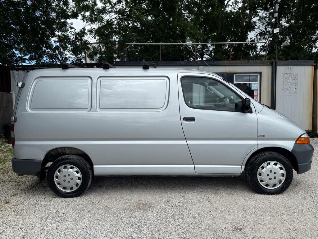 Toyota HiAce 2.5 D-4d 280 Gs Silver #6