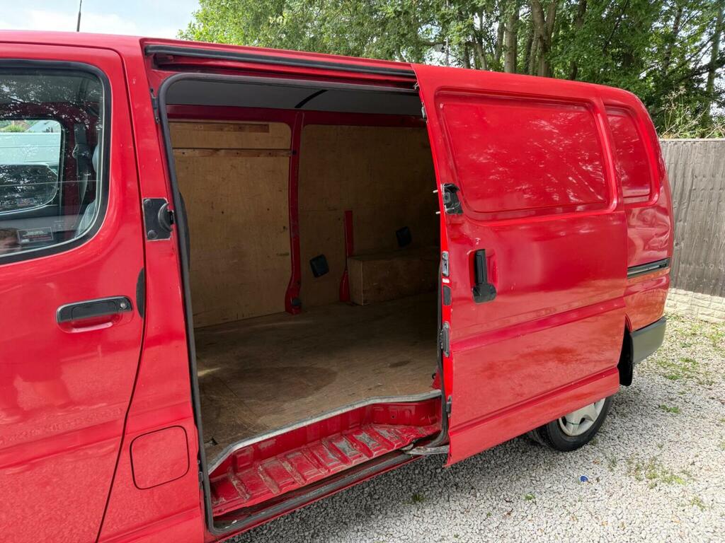 Toyota HiAce Panel Van 2.5 D-4d 280 Gs 2 Side1 Rear Door 20 #16