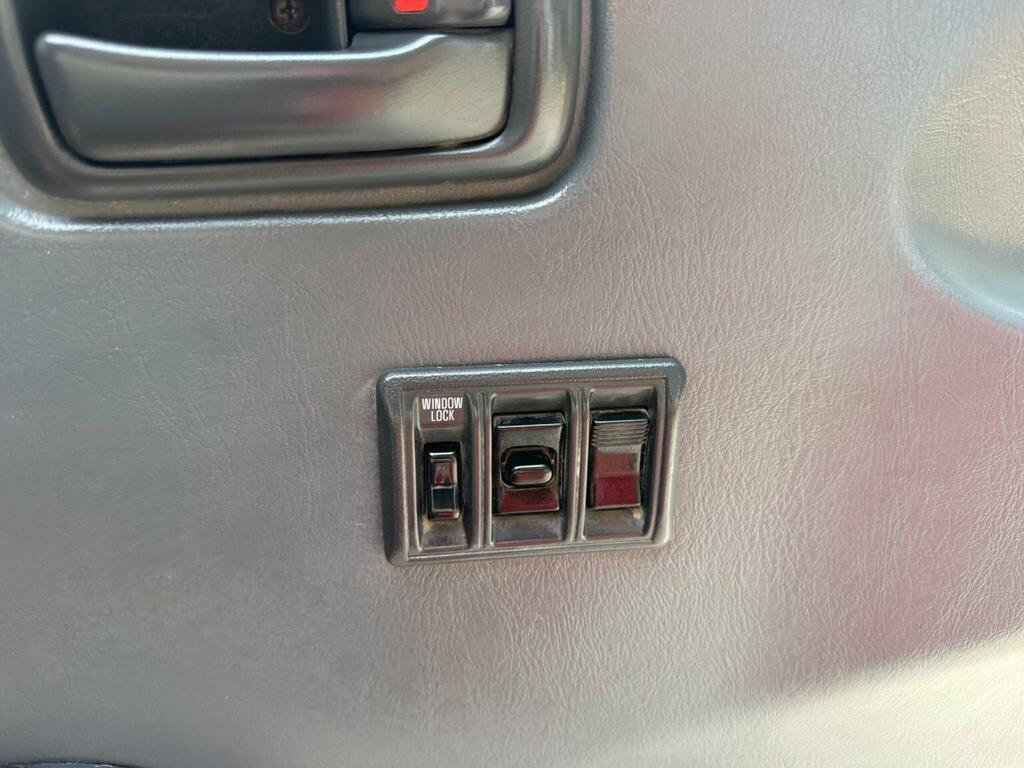 Toyota HiAce Panel Van 2.5 D-4d 280 Gs 2 Side1 Rear Door 20 #34