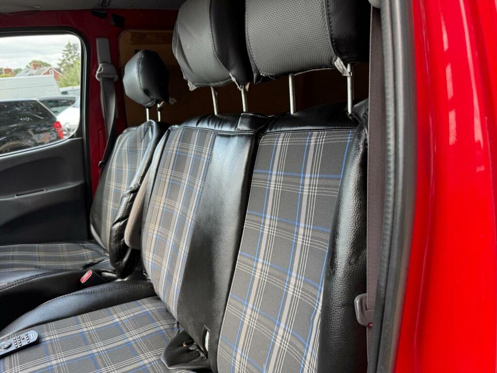 Toyota HiAce Panel Van 2.5 D-4d 280 Gs 2 Side1 Rear Door 20 #18