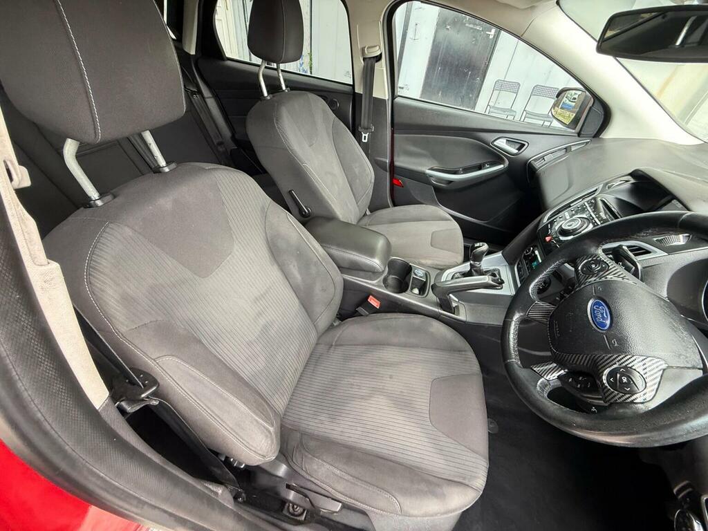 Ford Focus 1.6 Titanium Euro 5 Red #3