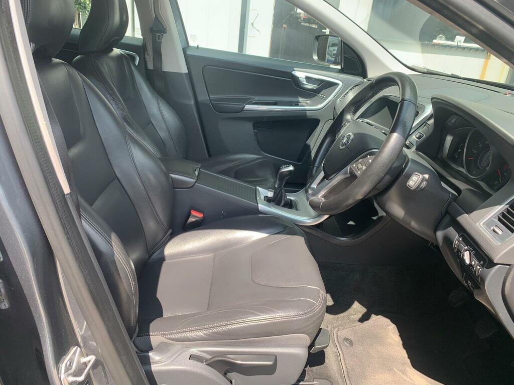 Volvo XC60 2.0 D4 Se Nav Euro 6 Ss YY66YWO Grey #2