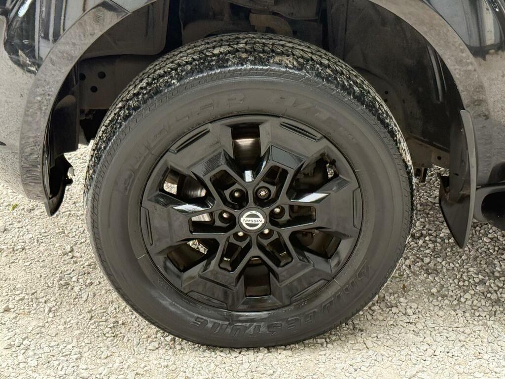 Nissan Navara Double Cab Pick Up N-guard 2.3Dci 190 Tt 4Wd Grey #25