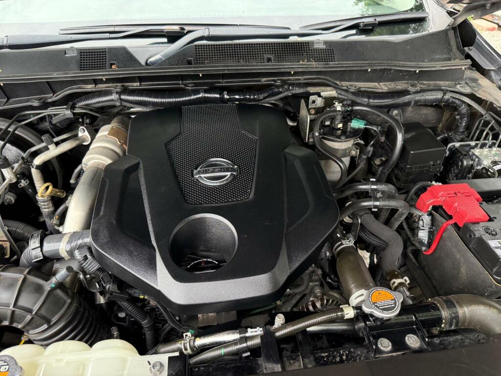 Nissan Navara Double Cab Pick Up N-guard 2.3Dci 190 Tt 4Wd Grey #54