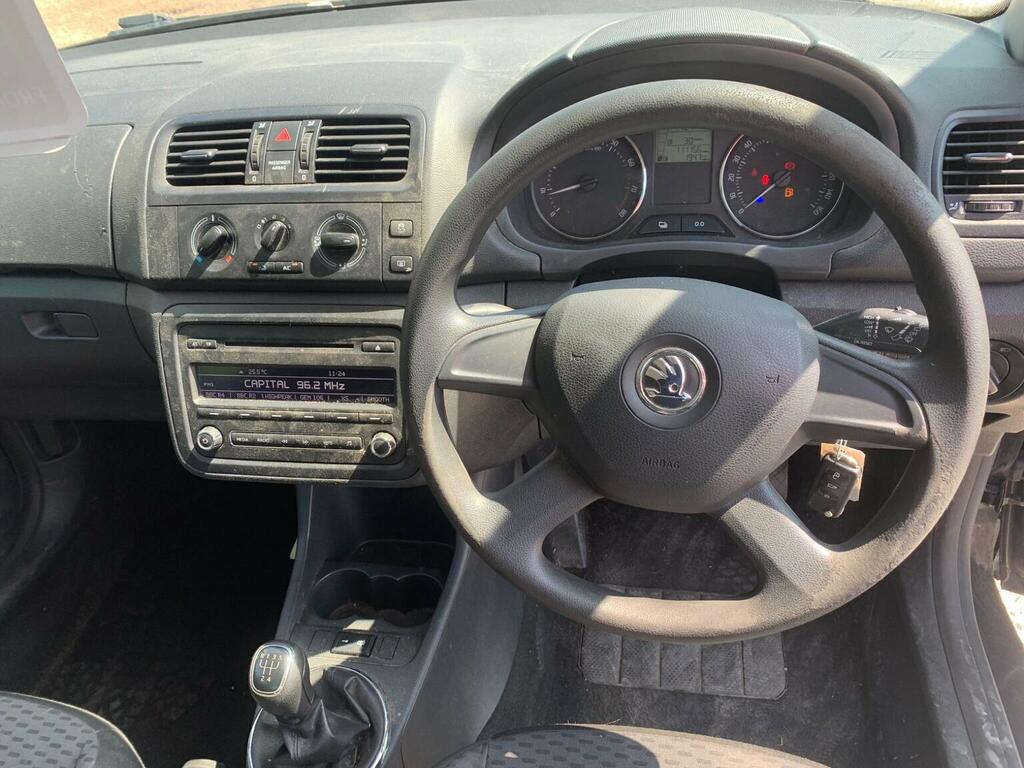 Skoda Fabia 1.2 Tsi Se Euro 5 Black #5