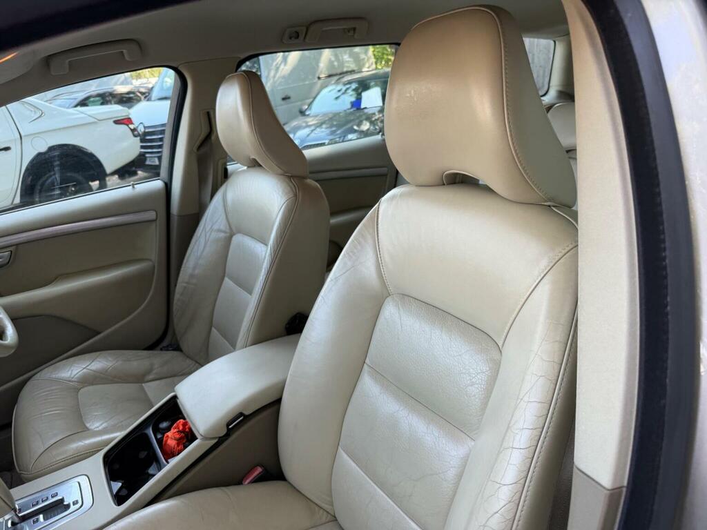 Volvo V70  Grey #18