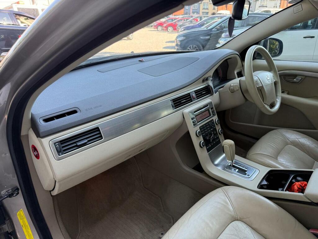 Volvo V70  Grey #20
