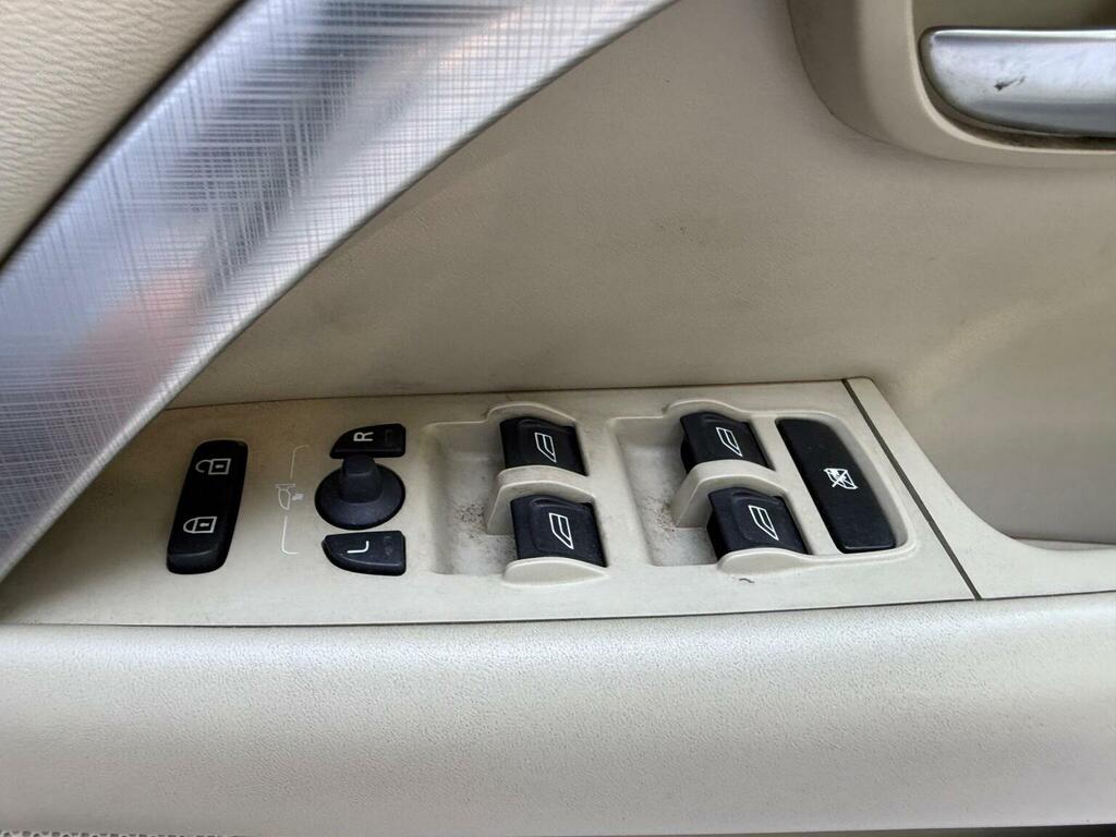 Volvo V70  Grey #35