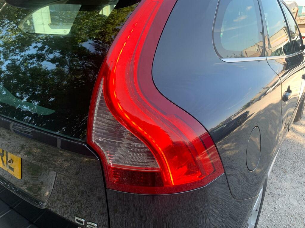 Volvo XC60 Silver #23