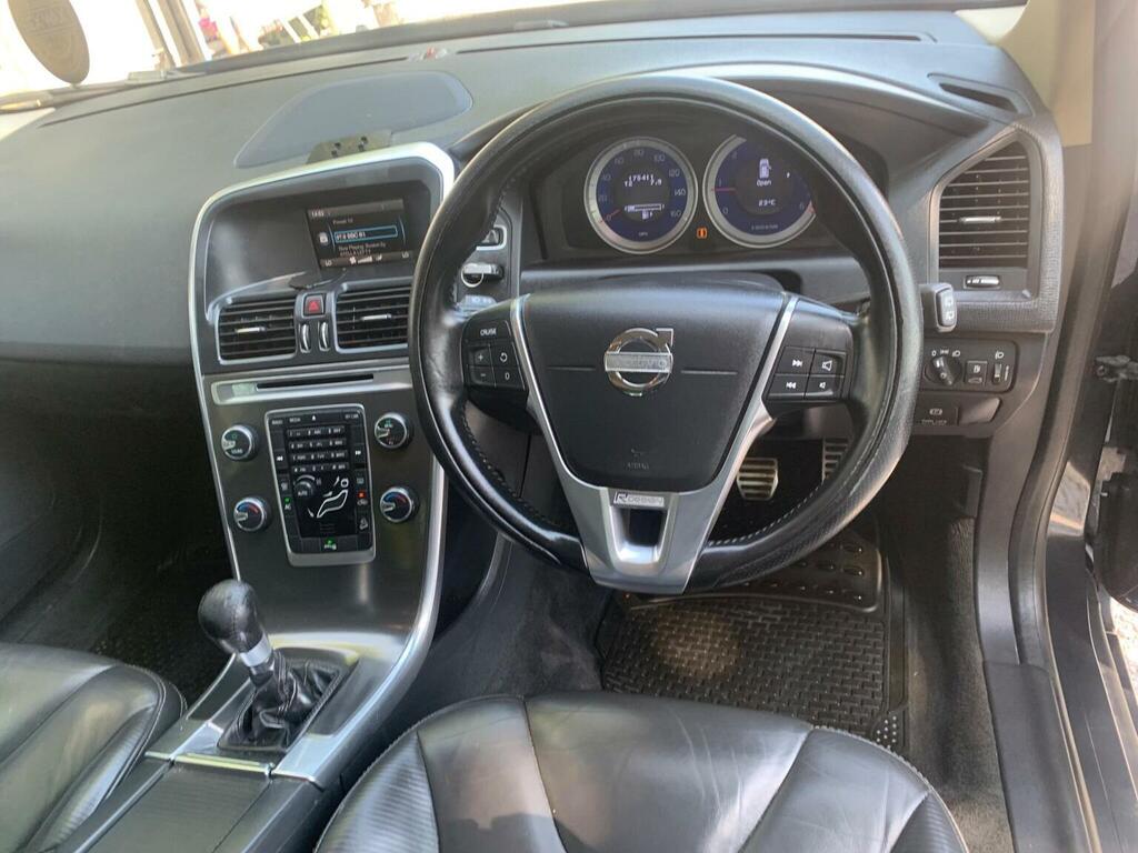 Volvo XC60 Silver #10