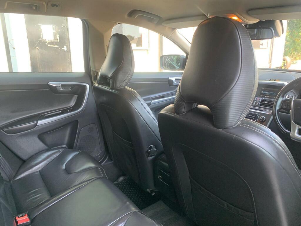 Volvo XC60 Silver #20