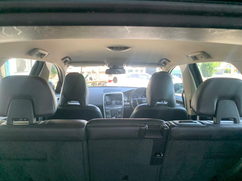Volvo XC60 Silver #27