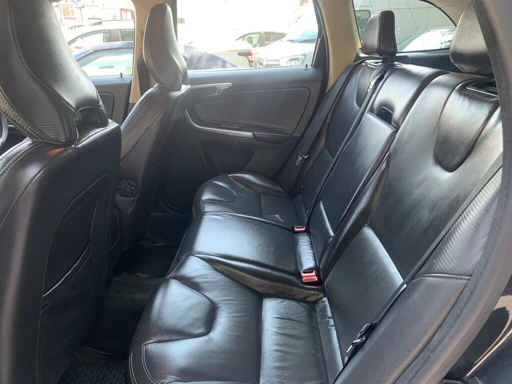 Volvo XC60 Silver #33