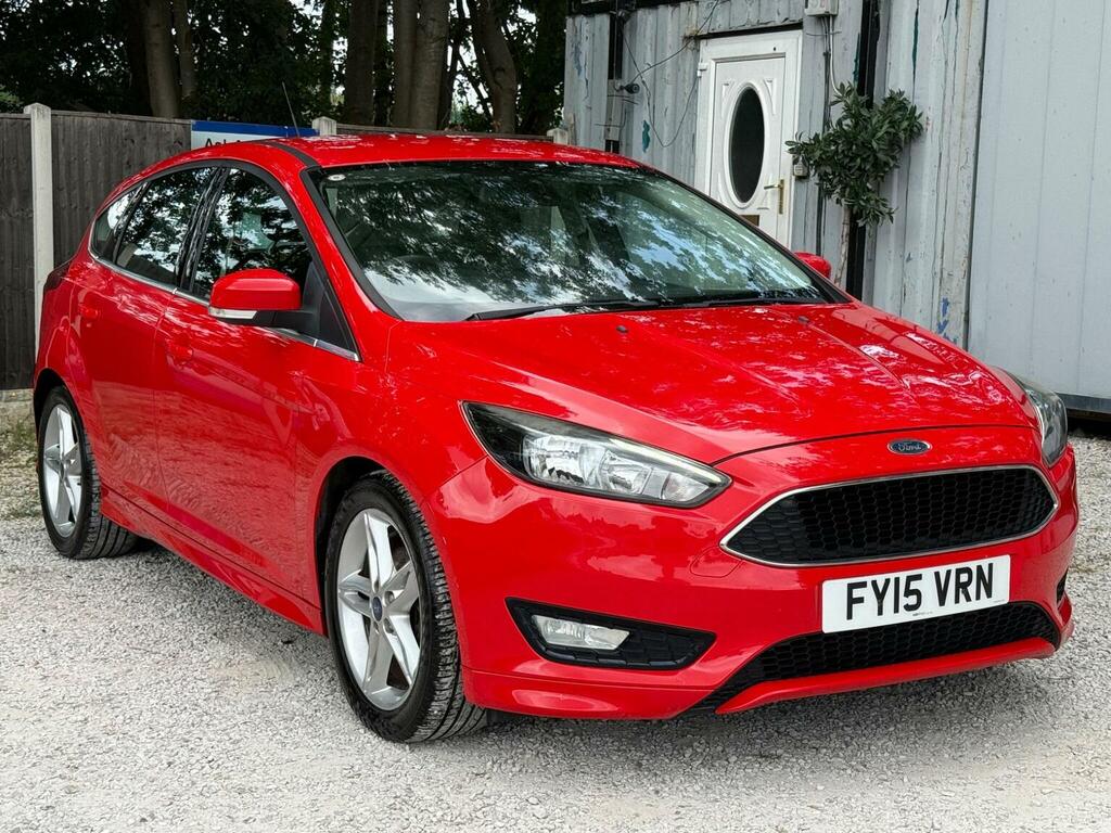Ford Focus Hatchback 1.0T Ecoboost Zetec S Euro 6 Ss FY15VRN Red #4