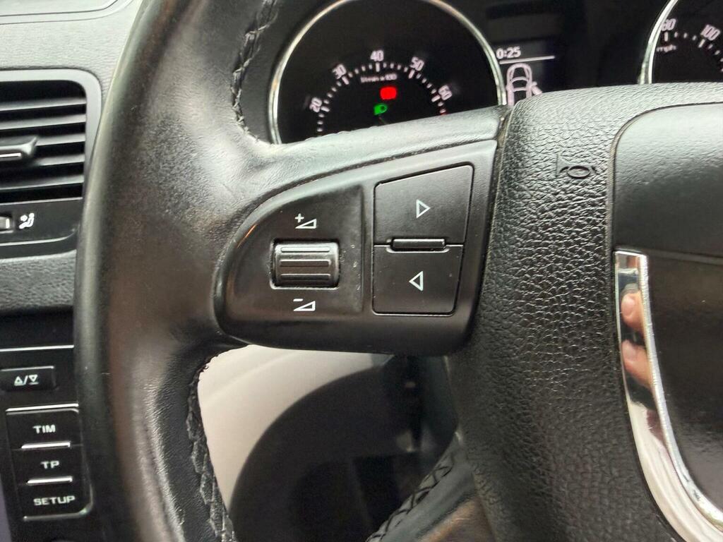 Skoda Yeti 1.2 Tsi Silver #35
