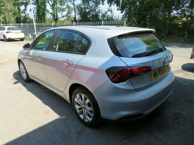 Fiat Tipo 2019 1.4 Mpi Easy Plus Hatchback Grey #4