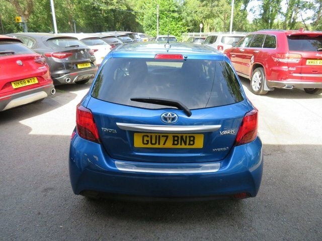 Toyota Yaris 2017 1.5 Vvt-h Icon Hatchback Hybrid E- Blue #6