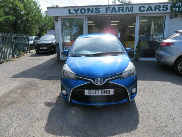 Toyota Yaris 2017 1.5 Vvt-h Icon Hatchback Hybrid E- Blue #2