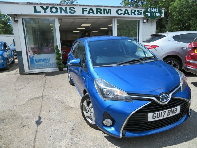 Toyota Yaris 2017 1.5 Vvt-h Icon Hatchback Hybrid E- Blue