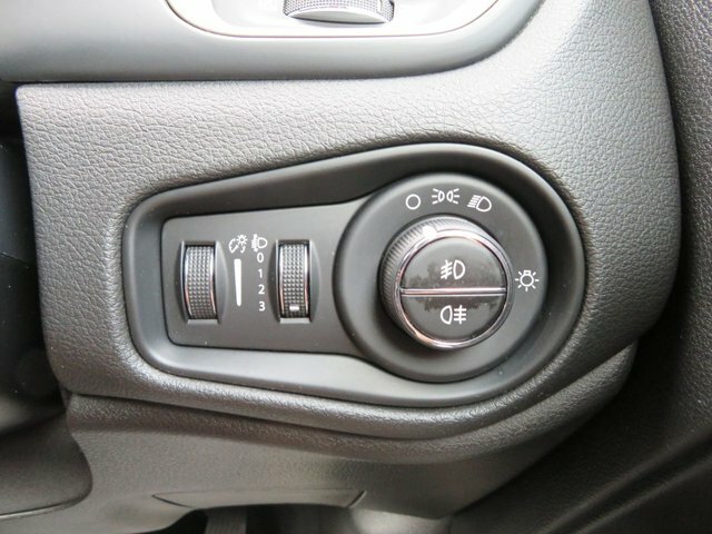 Jeep Renegade Jeep Renegade 1.6 Limited M-jet Estate White #40
