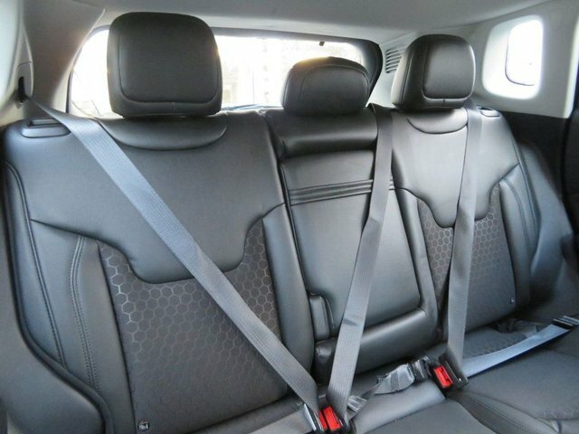 Jeep Compass 1.4L Multiair II Limited 138 Bhp White #13