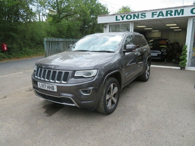 Jeep Grand Cherokee 2017 3.0 V6 Crd Overland Suv 4Wd E Grey #3