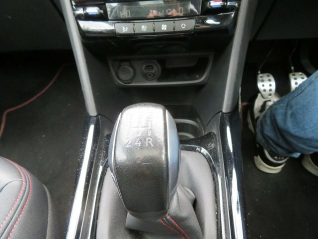 Peugeot 2008 1.2 Puretech Active Black #31