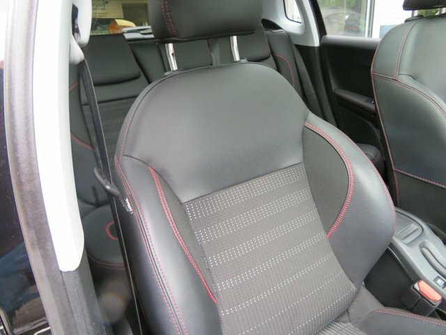 Peugeot 2008 1.2 Puretech Active Black #37