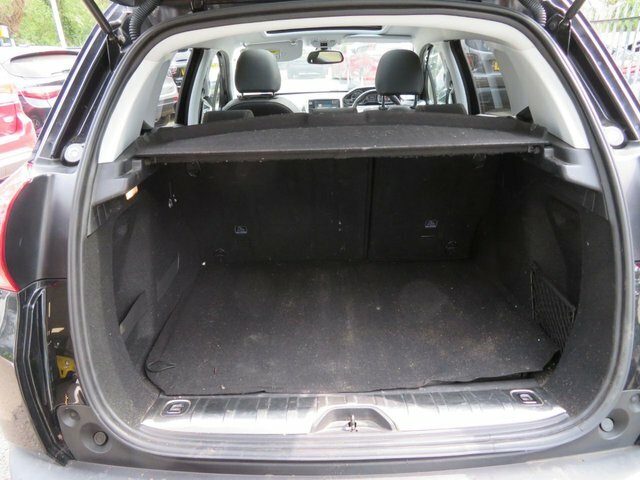 Peugeot 2008 1.2 Puretech Active Black #11