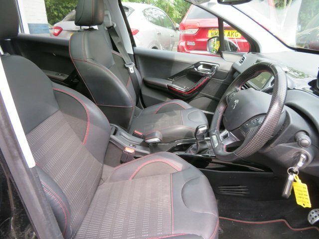 Peugeot 2008 1.2 Puretech Active Black #14