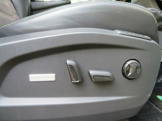 Volkswagen ID.Buzz 150Kw Commerce 77Kwh 204 Ps Silver #24