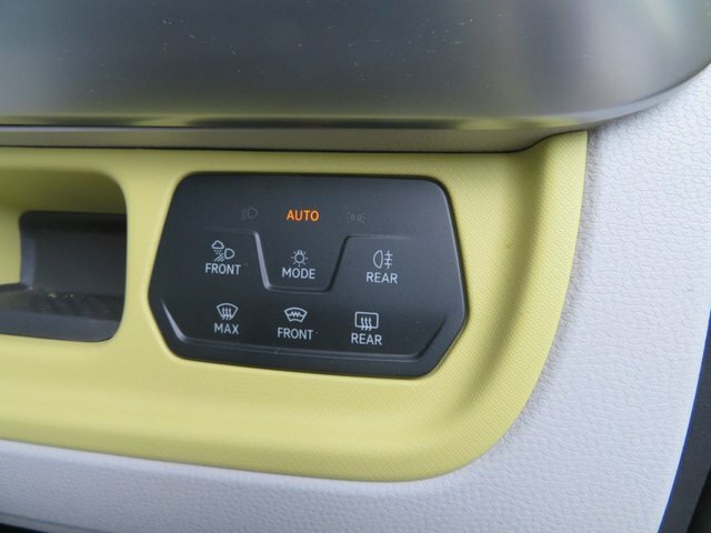 Volkswagen ID.Buzz 150Kw Commerce 77Kwh 204 Ps Silver #40