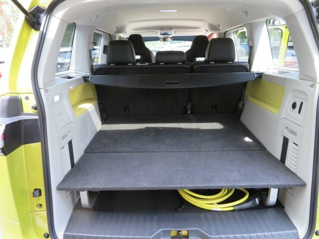 Volkswagen ID.Buzz 150Kw Commerce 77Kwh 204 Ps Silver #17
